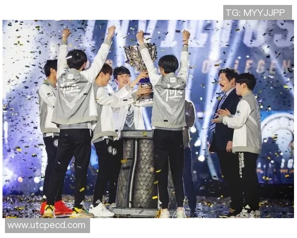 IG战队重塑辉煌之路:从巅峰到转型的全景回顾与展望 IG战队重塑辉煌之路:从巅峰到转型的全景回顾与展望