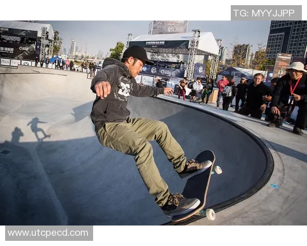 杭州滑板队防反策略分析与比赛表现的得失探讨 杭州滑板队防反策略分析与比赛表现的得失探讨