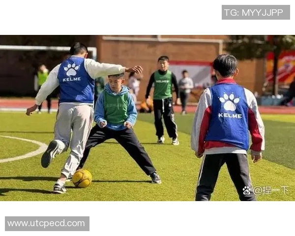 广州足球队快攻革新之路:战术变革与未来展望解析 广州足球队快攻革新之路:战术变革与未来展望解析