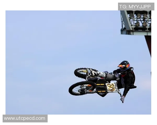 极限运动的战术解析：深入探讨上海极限运动队的区域防守策略与实践